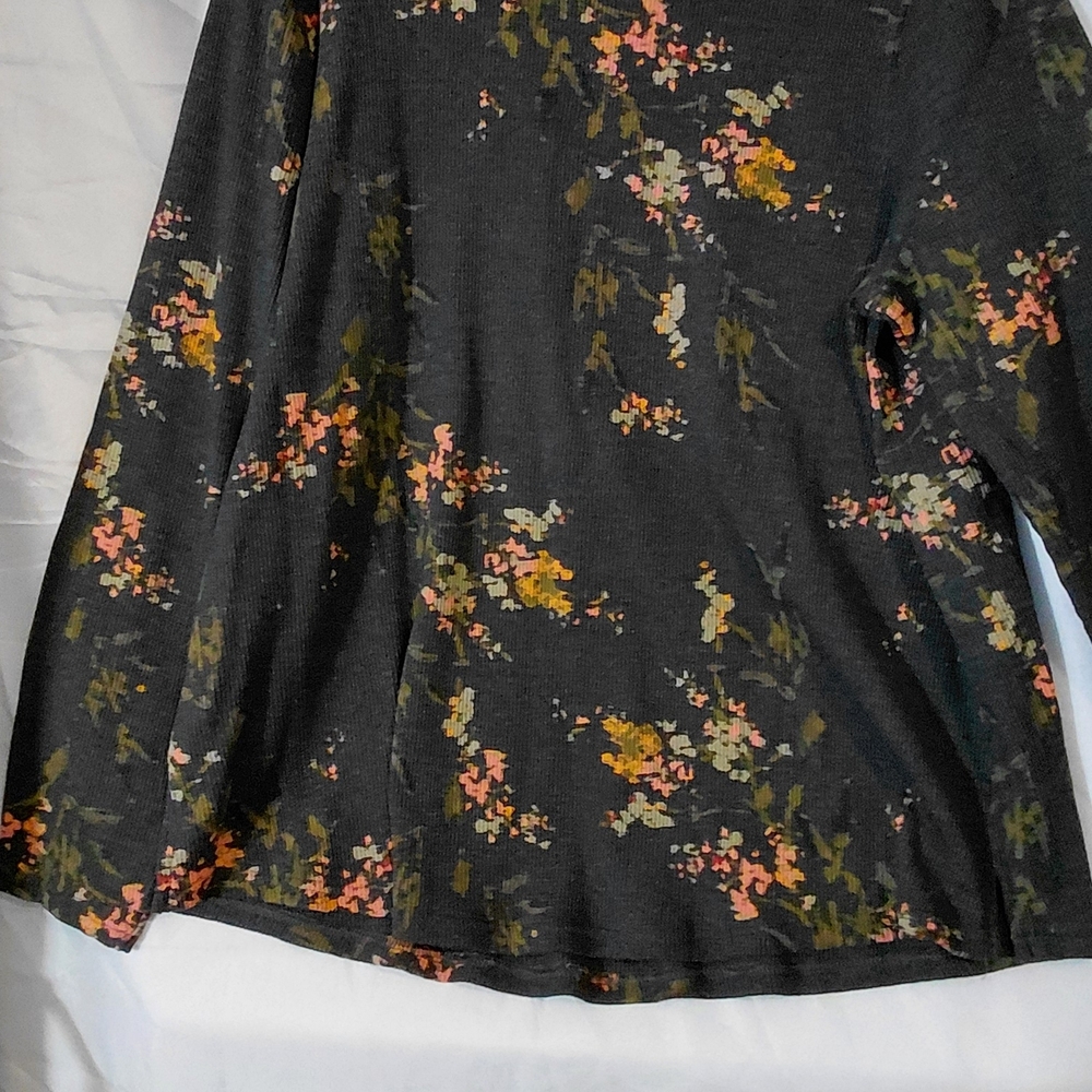 Terra & Sky Dark Floral Long Sleeve Tee - Picture 8 of 12